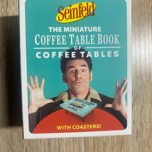 Seinfeld, the miniature coffee table book - Picture 1 of 4